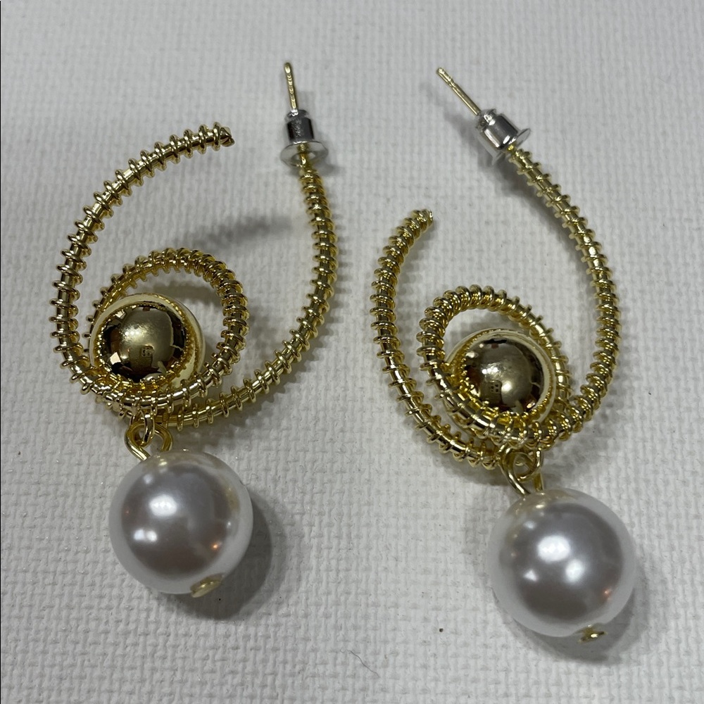 Elegant Gold and Pearl Drop Earrings - Picture 10 of 14